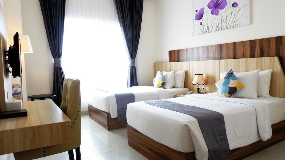 Vega Prime Hotel & Convention Sorong Exterior photo