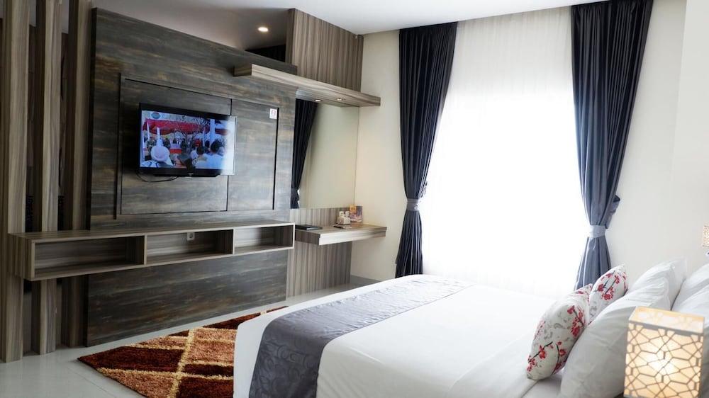 Vega Prime Hotel & Convention Sorong Exterior photo