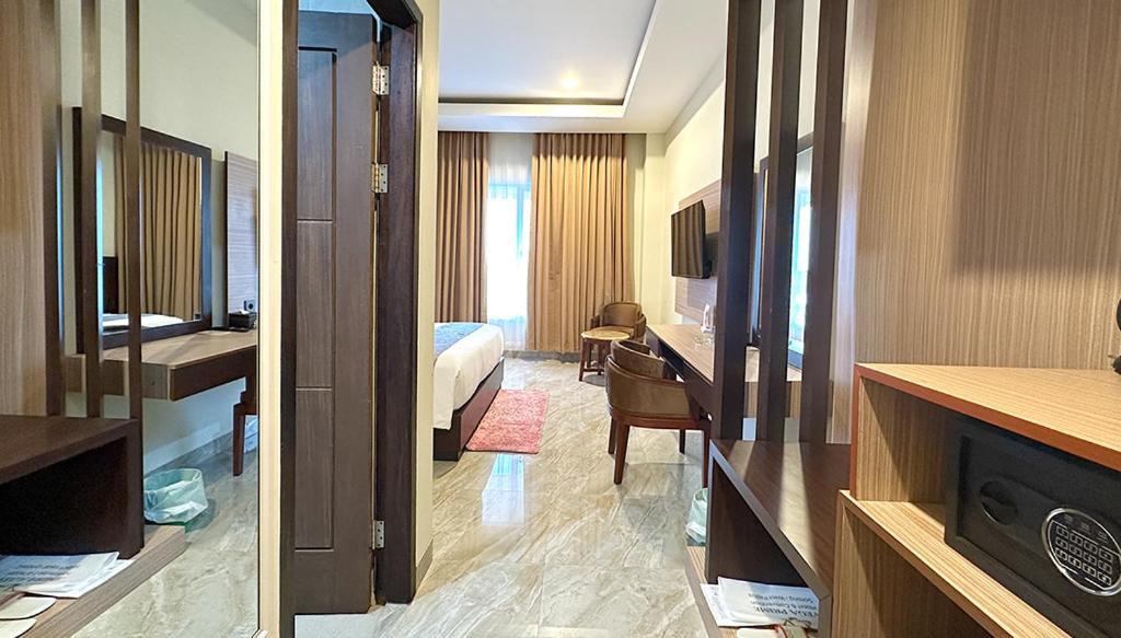 Vega Prime Hotel & Convention Sorong Exterior photo