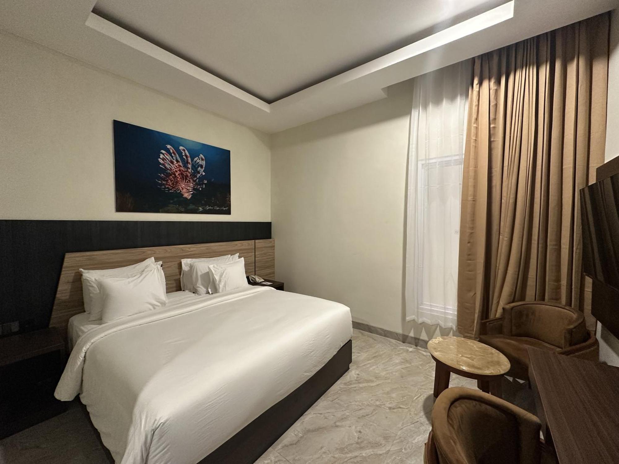 Vega Prime Hotel & Convention Sorong Room photo