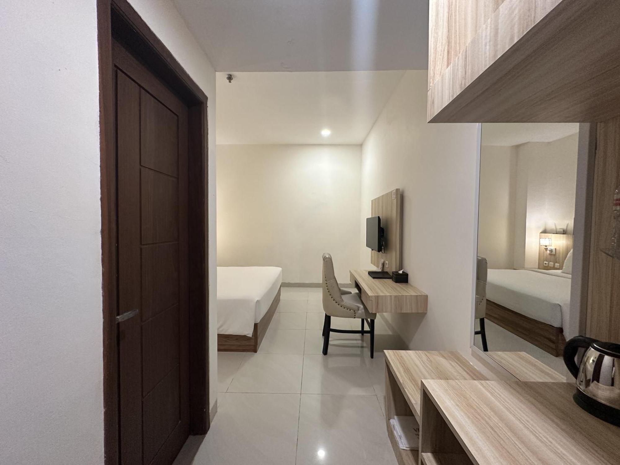 Vega Prime Hotel & Convention Sorong Room photo