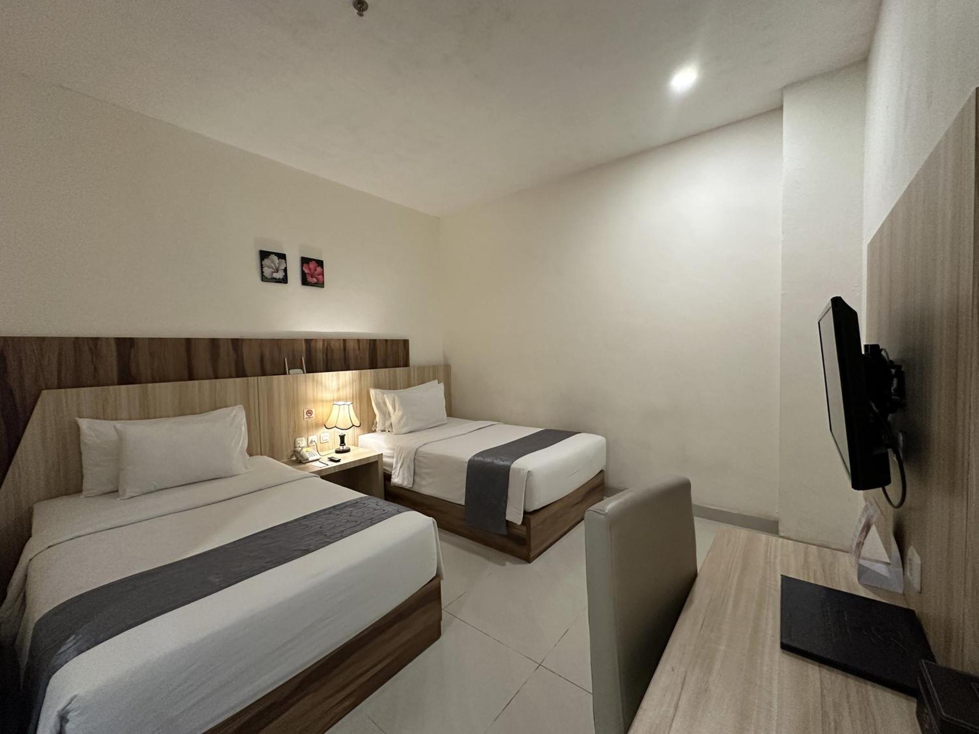 Vega Prime Hotel & Convention Sorong Room photo