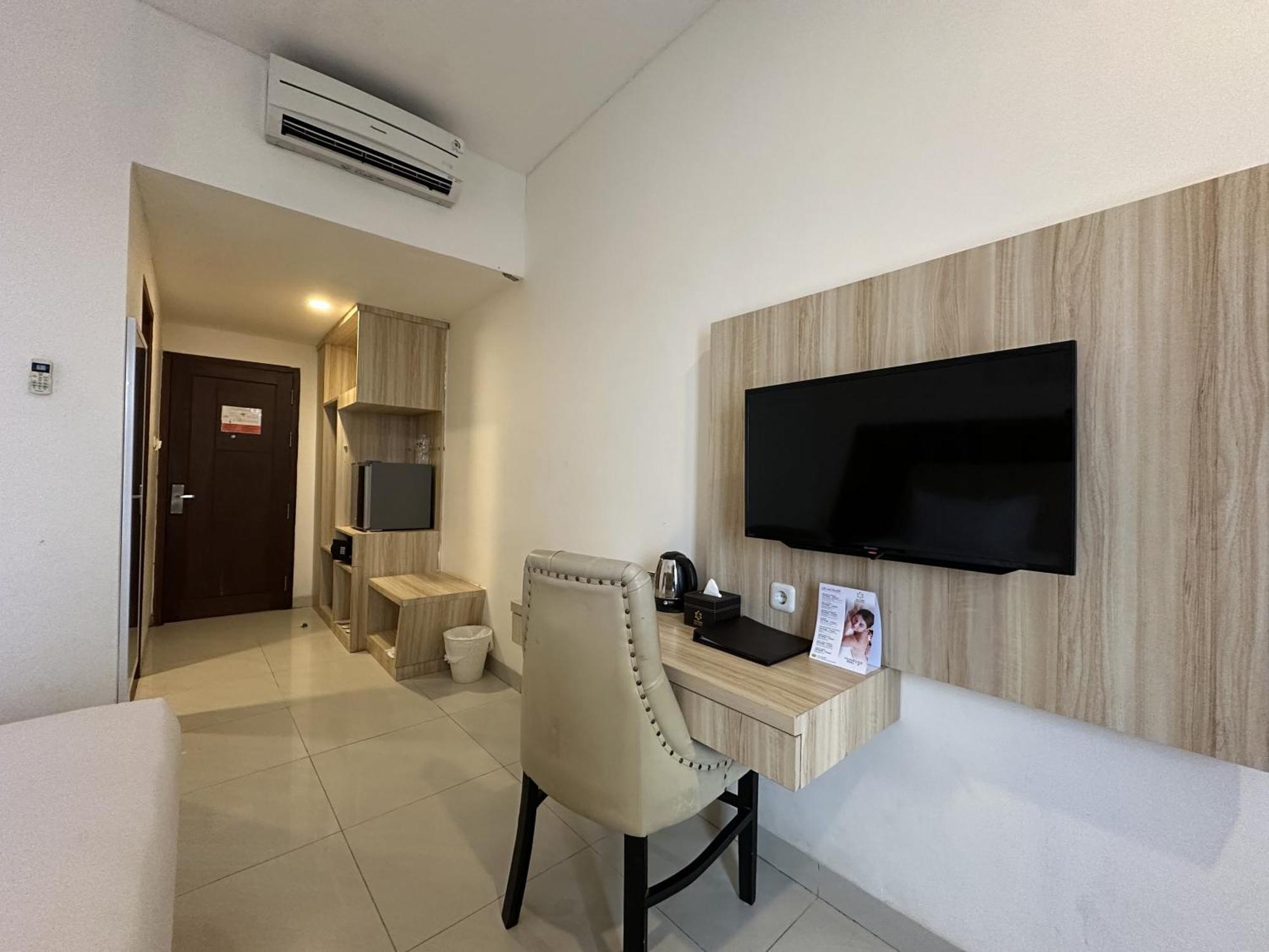 Vega Prime Hotel & Convention Sorong Room photo